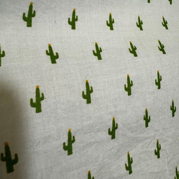 Ivy Jane Women's Size Small Made in USA Cactus Print Button Up Asymmetrical Top - Picture 9 of 9